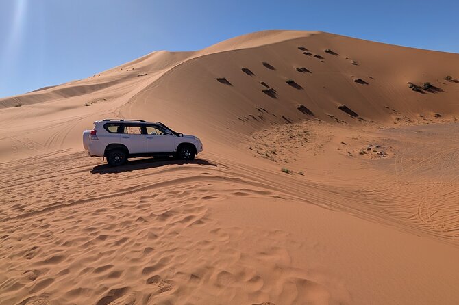 driving through the dunes